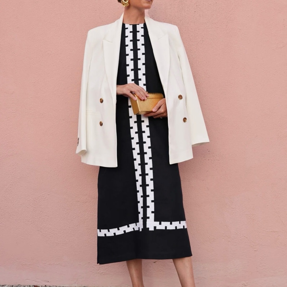 Tuckernuck Dark Navy and White Linen Dress